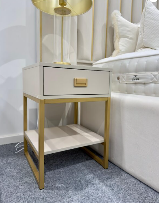 Atlantis Bedsides